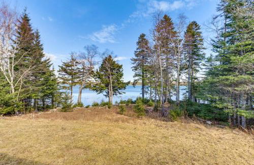 Chic Addison Home with Fire Pit on 8 Private Acres! - Photo 28