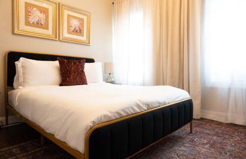 Luxury Federal Hill Home with Rooftop & 4 Parking Spots - Foto 35