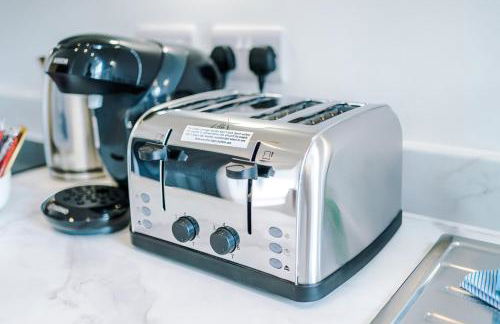 Stylish 1-Bedroom Getaway in Sale - Photo 51