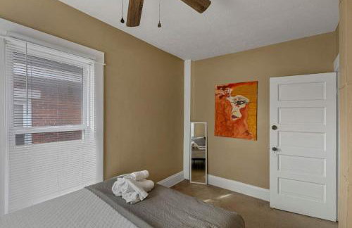 Your Central Columbus Retreat Awaits 5 BR 2 Bath - Foto 19