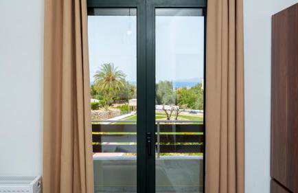 Seaside Gem near Heraklion, Villa Maro's Getaway - Foto 86