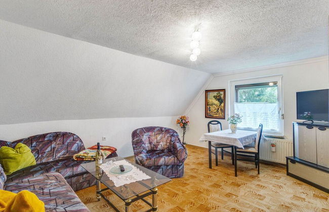 Cozy Apartment in Lichtenhain With Garden - Photo 12