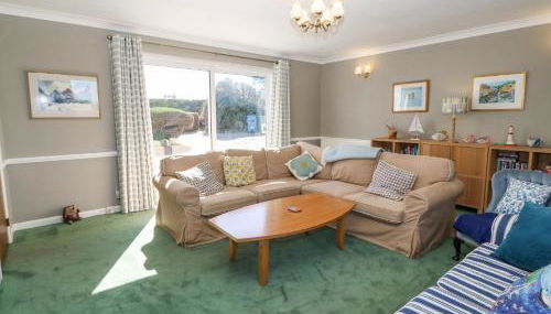 Llwyn Celyn - Photo 4