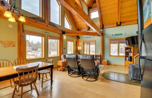 Off The Beaten Path Cabin with Mtn Views and Hot Tub - Foto 6