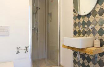 Hacienda Clavero Five Deluxe Apartment - Photo 9