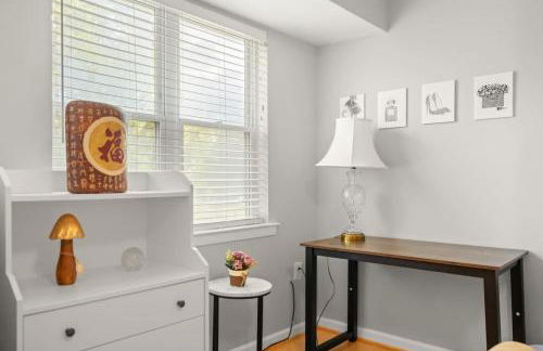 Parkside Alexandria Townhome - 3br free parking - Foto 22