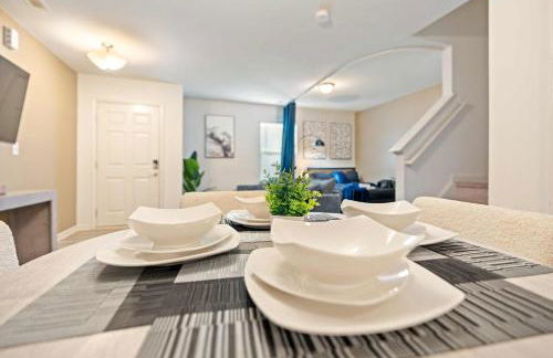 4BR Townhouse King Bed 2-Story Near NC State - Foto 35