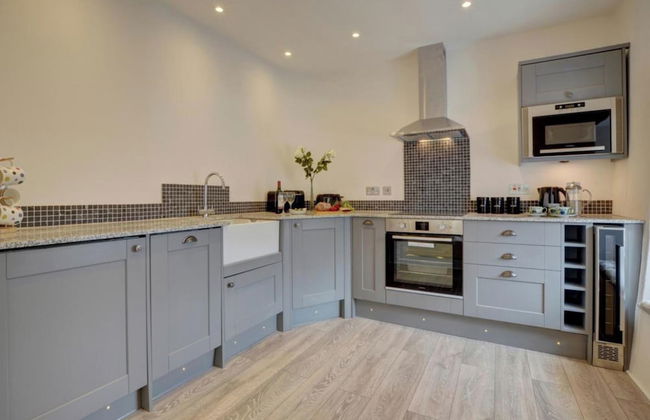 Seaview 1 Bed Apartment Sleeps 4 - Balcony - Tv - Foto 5