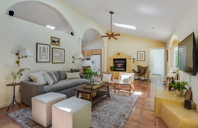 Le n by Avantstay Private Breathtaking Character Cottage w Pool Hot Tub - Foto 6