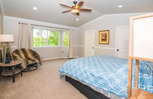 Serene Four Bedroom Lakefront Home - Foto 28