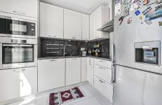 Calme et vert à 10 min de Paris, dans une résidence familiale et surveillée, 6 personnes avec sa place de parking et son jardinet Pas de fêtes - Foto 16