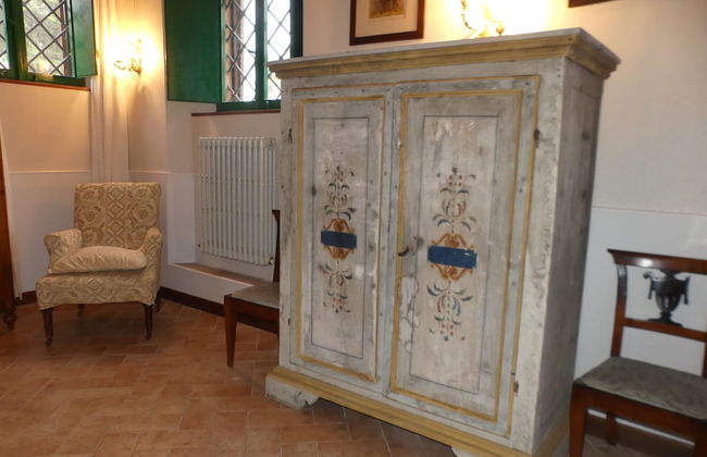 Elegante Appartamento in Villa con Piscina - Foto 34