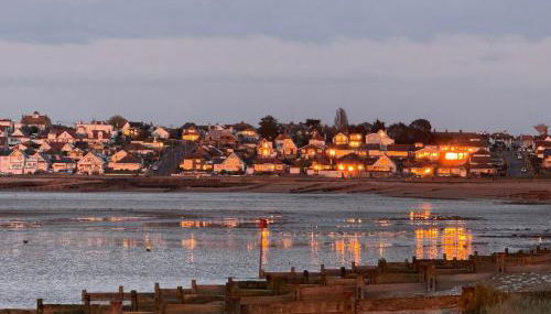 Coastguard 45 - Photo 2