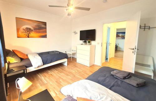 Moderne Wohnung mit Balkon und top Anbindung - Foto 7