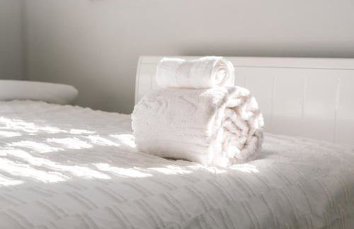 Central 2 Bed Apartment Perfect for Long and Short Stays - Foto 15