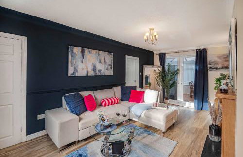 3 Bed Rest Home Middleton M24 Sleeps 8 - Foto 7