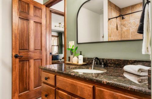 The Moondance Cabin by Lightfoot Stays Vacation Rentals - Photo 92