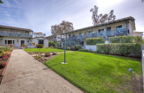 90 Walk Score, Steps to Beach, Dining - Foto 28