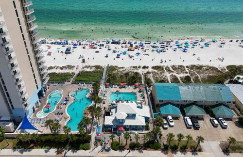 Beach access close to Walmart, Bowling,skating and Game room - Photo 68