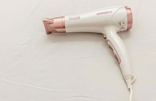 Casa para Famílias e Grupos com Ar-condicionado, Churrasqueira e estacionamento próximo em Praia Grande - Foto 13