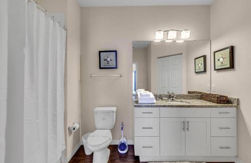 4 BD 3 BA Lucaya Village 15-101 - Foto 16