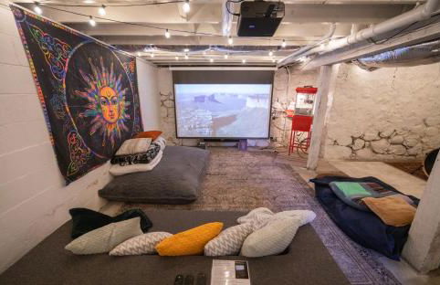 Reno's Biggest Little House - Cozy Home Theatre - Foto 67