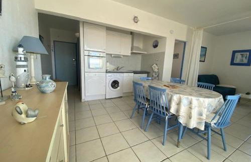 Grand T2 avec loggia, parking privé, proche plage et commerces - FR-1-782-54 - Foto 5