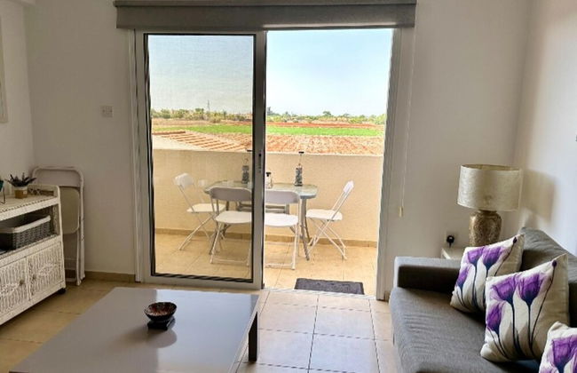 Stunning Spacious 2-bed Apartment in Liopetri - Foto 14