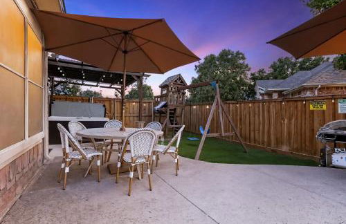 Parisian-Inspired 5-BD w Pool Playground Cinema - Foto 45