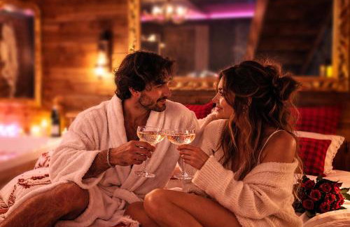Le Chalet romantique, SPA XXL, 5 min centre ville, Écran cinéma, Lit king size, cascade d'eau - Photo 9