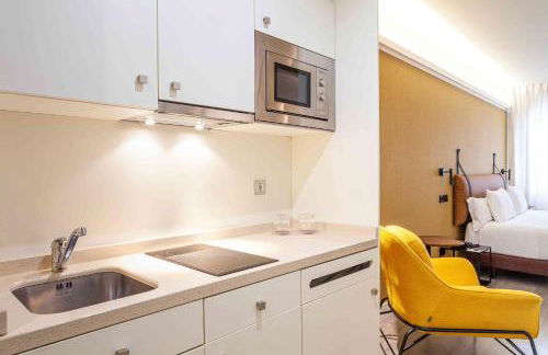 Suites Viena Plaza de España - Photo 45