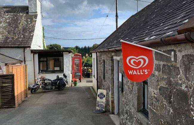 3 Bedrooms Loch Views Heated Pool Close To Beaches - Photo 41