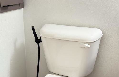 Luxe Deco Haven with Pool, Gym & Parking Close to Disneyland - Foto 50