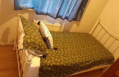 Amazing 3 Bedroom Entire House - Foto 9