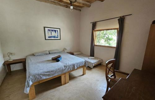 Nature Sanctuary, a semi-detached house on an ecological & sustainable farm - Foto 5