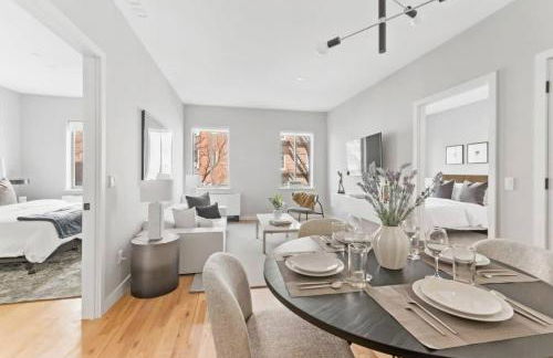 Top Notch 2BR & 2BA Suite Minutes to Central Park - Photo 13