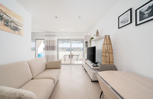 Lagos Modern 2 With Pool by Homing - Foto 6