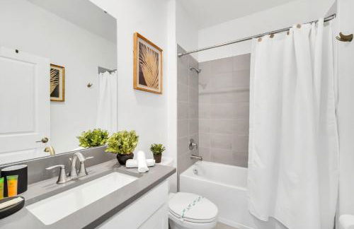 Spacious Villa near Disney w/Pool ,Game room - Foto 53