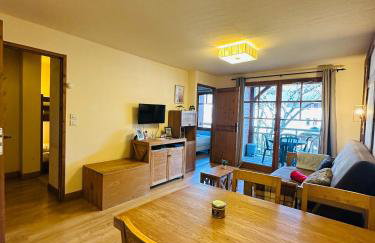 Appartements - PISCINE INTÉRIEURE Sauna - PARKING Privé Étage 1 - Centre Village - Résidence Cami Réal - avec LINGE et MÉNAGE de fin de Séjour Compris - Foto 1