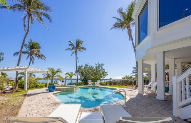 Captiva Grace 5 Bedroom Home by RedAwning - Photo 32