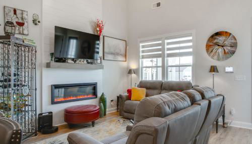 Walk to Marina Lake Greenwood Retreat with Hot Tub - Foto 4