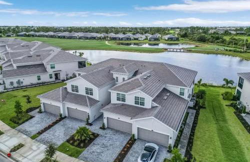 Babcock National Coach Crisp, Elegant and Serene - Foto 5