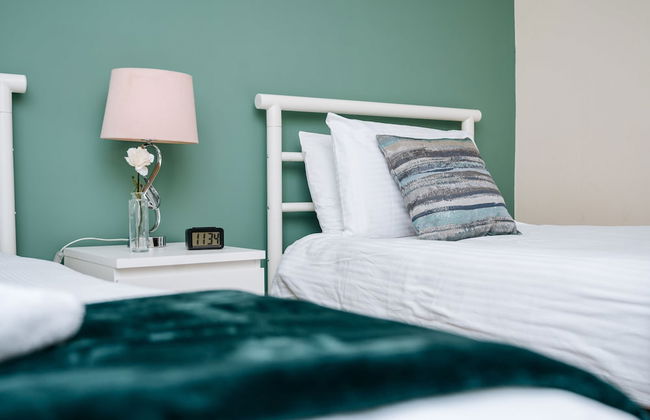 Woodhouse Lodge - Photo 6