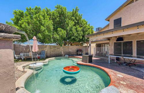 Modern Spacious 3 BR Home Pool and Game - Foto 16