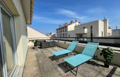BnGo I Immense RoofTop Lyon I 2 chambres, 4 places parkings, 2 immenses terrasses, 8 personnes - Photo 15