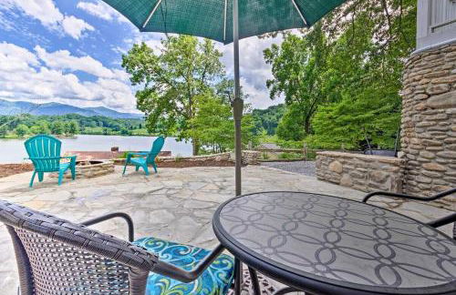 Couples Retreat with Lake and Mtn Views, Fire Pit - Foto 20