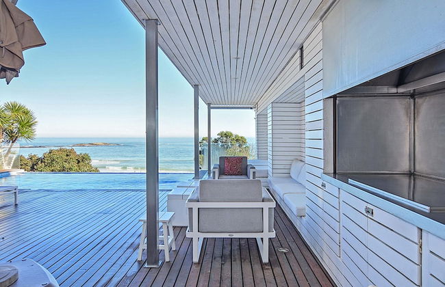 Villa Bleu Blanc in Camps Bay With Pool and Views - Foto 4