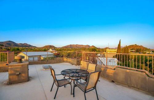 Saguaro Sunset - Secluded 4BR Home with Rooftop Patio - Foto 34
