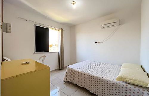 Apto com AR, 3/4 em condomínio com piscina e lazer - Foto 16