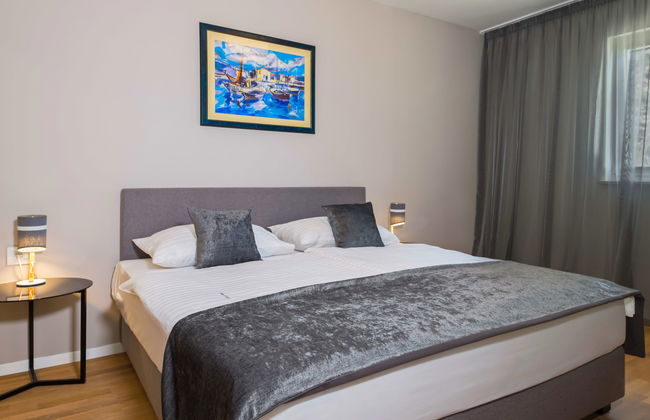 Villa with Swimming Pool, Outdoor Kitchen, Sauna, Hot Tub, Play Area, Sea View - Foto 29